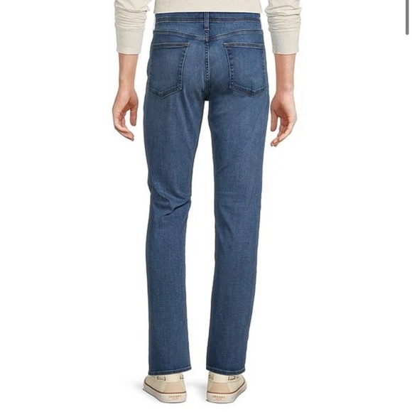 Cremieux Premium Denim Relaxed Straight Fit Jeans Size 34/32 - Picture 2 of 10